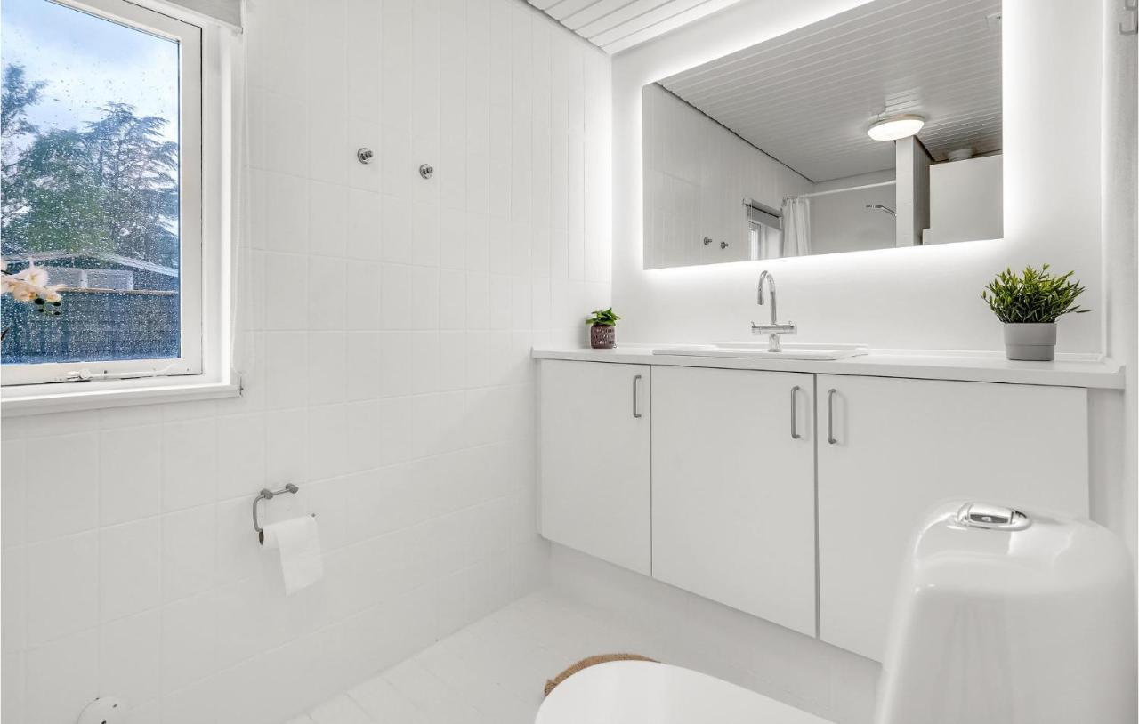 2 Bedroom Stunning Home In Stroby Екстер'єр фото